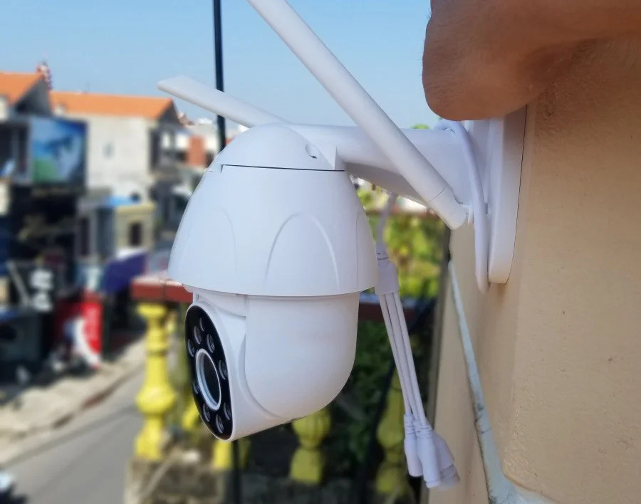 Camera EZVIZ bị kẹt xoay do nguồn, mạng hoặc vật cản – hướng dẫn sửa lỗi không xoay được